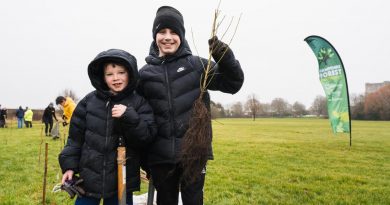 Volunteers 'leaf' legacy by planting 350 trees in Portchester