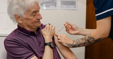 NHS reiterate spring Covid-19 vaccination offer